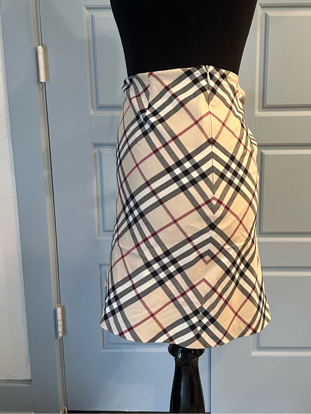 Burberry Blue Label Nova Check Plaid A-Line Mini Skirt Beige Cream- Size US 12 - Picture 4 of 5